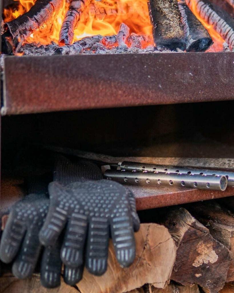 Flare Martello outdoor fire with cooking accessories